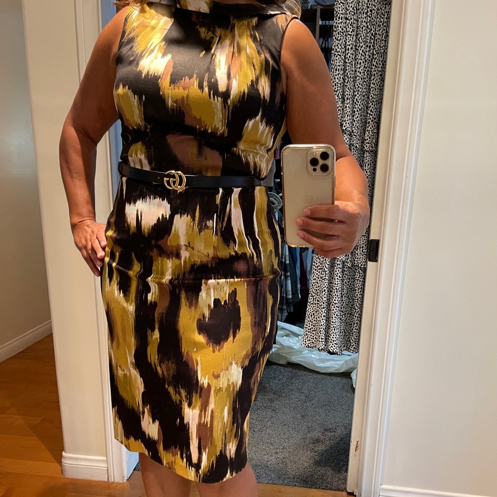 Dress - Picture 4 of 5